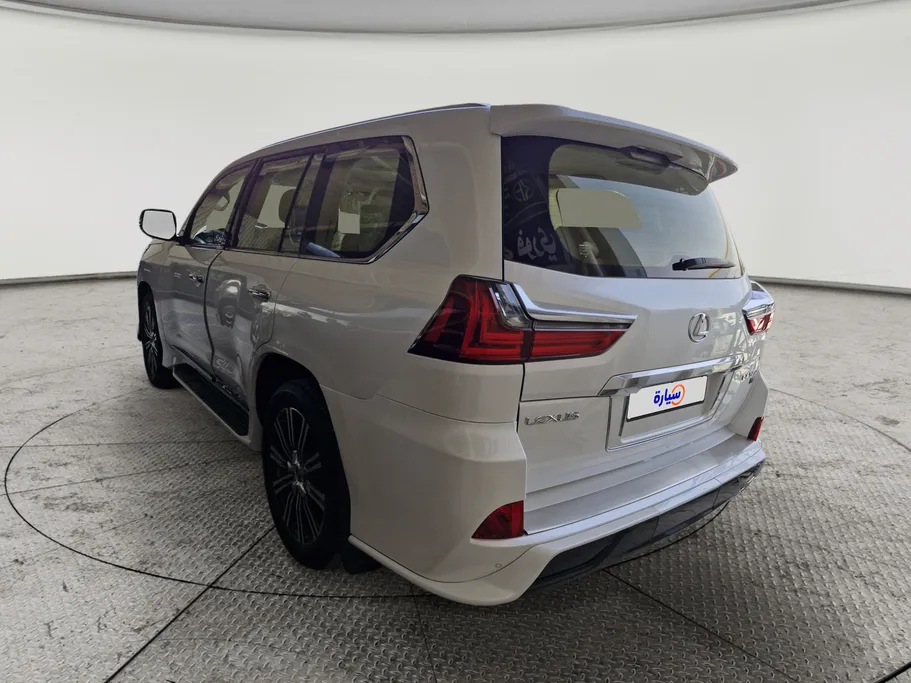لكزس LX 570 S 2021 