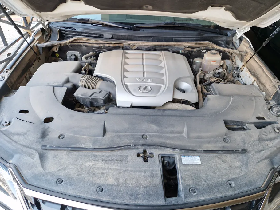 لكزس LX 570 S 2021 
