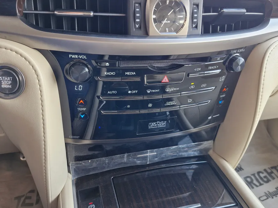 لكزس LX 570 S 2021 