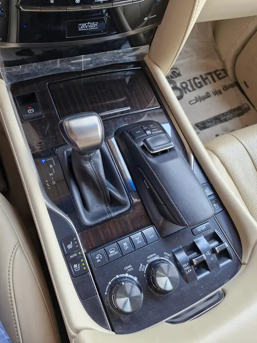 لكزس LX 570 S 2021 
