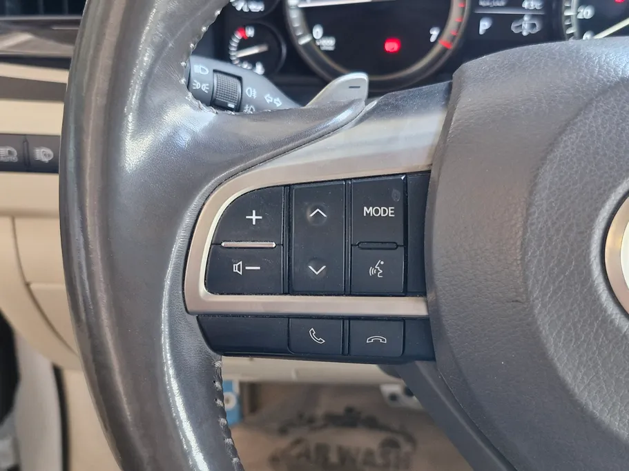 لكزس LX 570 S 2021 