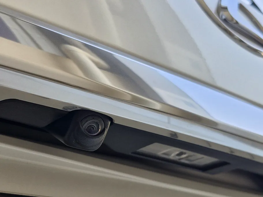 لكزس LX 570 S 2021 