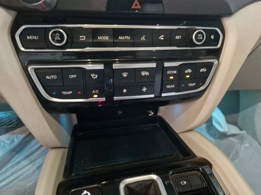 2021 GAC GS8 GL 
