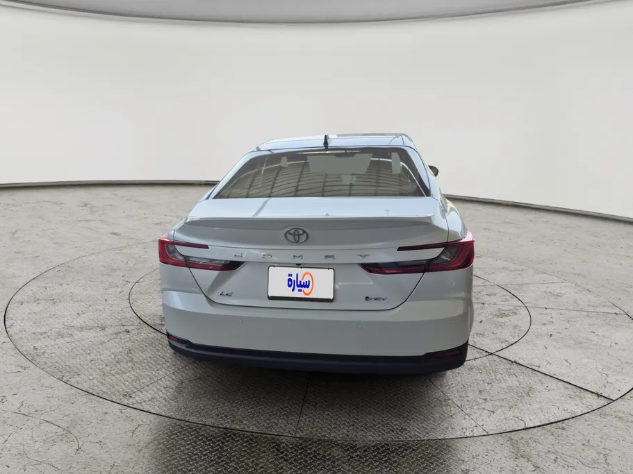 2025 Toyota Camry  LE HEV 