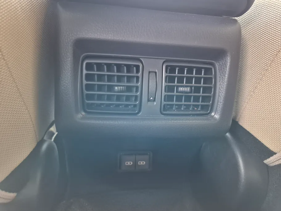 2025 Toyota Camry  LE HEV 
