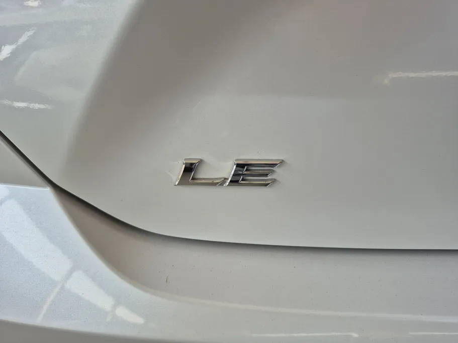 2025 Toyota Camry  LE HEV 