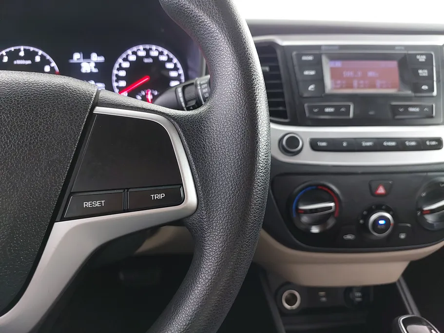 2021 Hyundai Accent Smart 