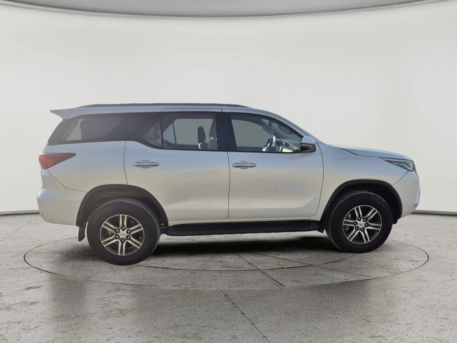 2024 Toyota Fortuner GX2 4x4 