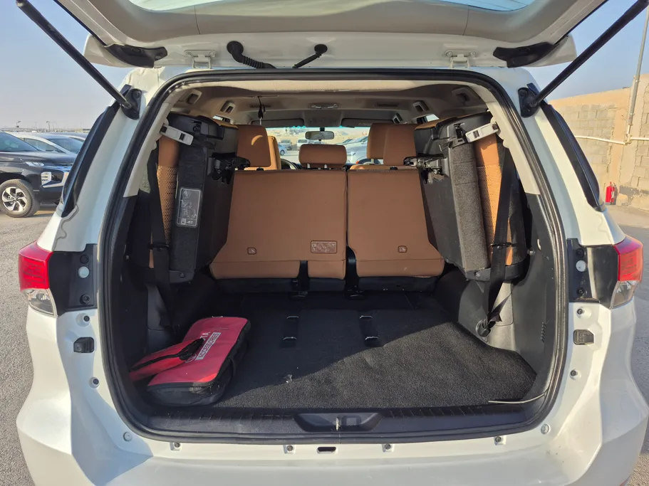 2024 Toyota Fortuner GX2 4x4 