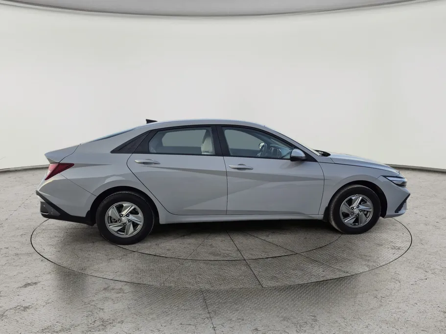 2024 Hyundai Elantra Fleet 