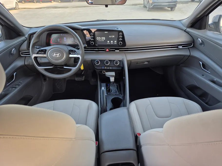 2024 Hyundai Elantra Fleet 