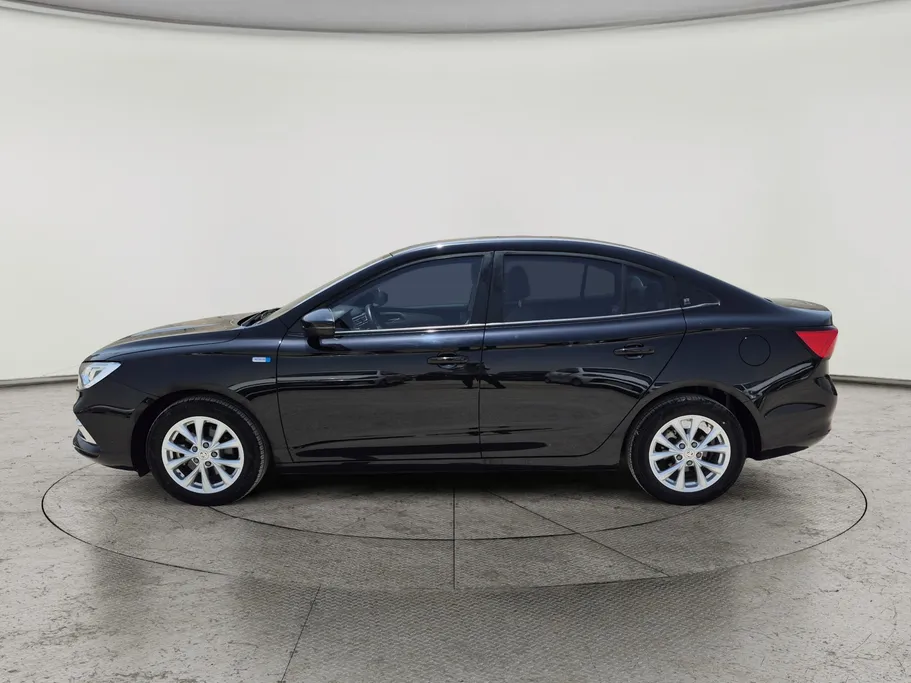 2025 MG 5 STD 