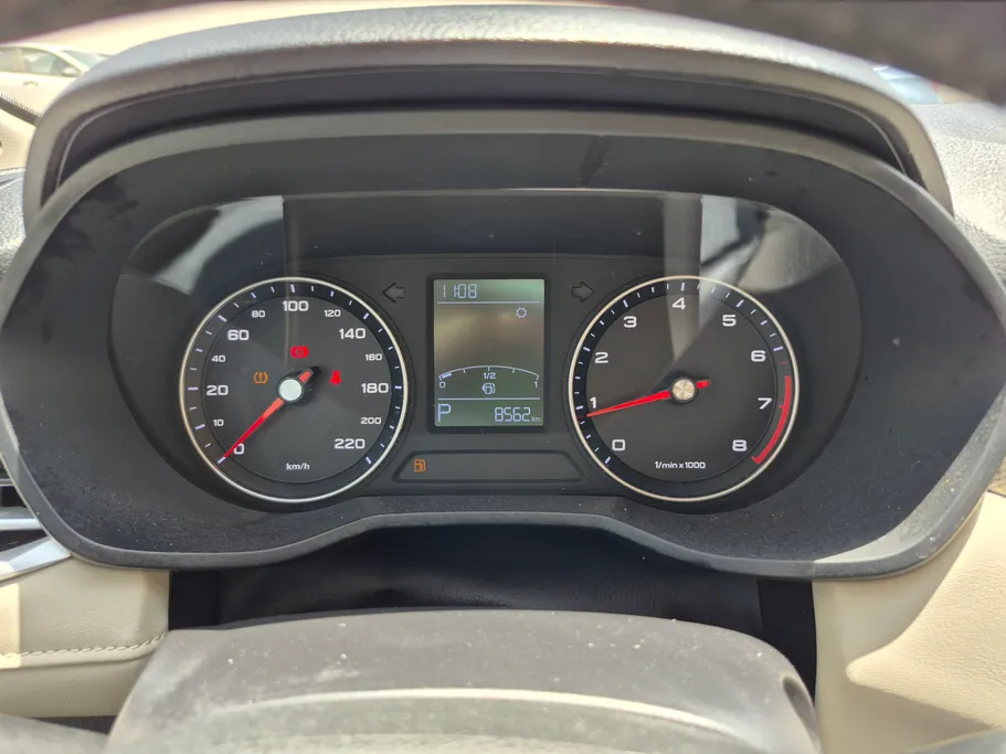 2025 MG 5 STD 