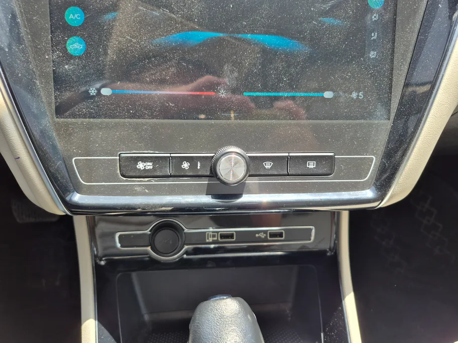 2025 MG 5 STD 