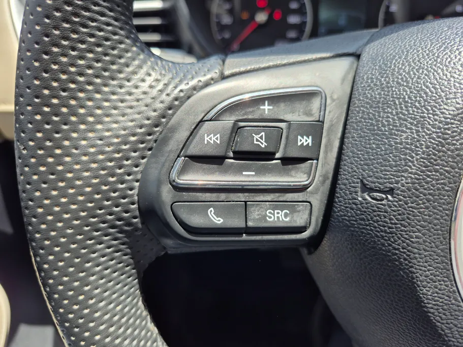 2025 MG 5 STD 