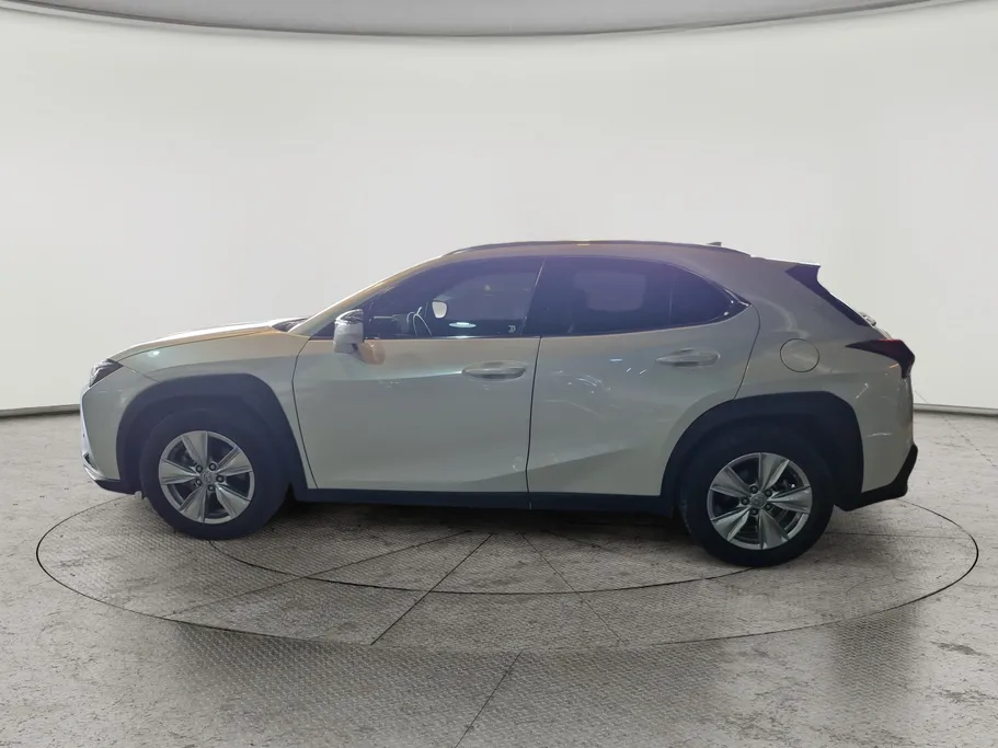 2023 Lexus UX 200 