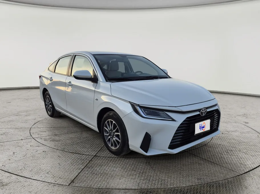 2024 Toyota Yaris  Y 