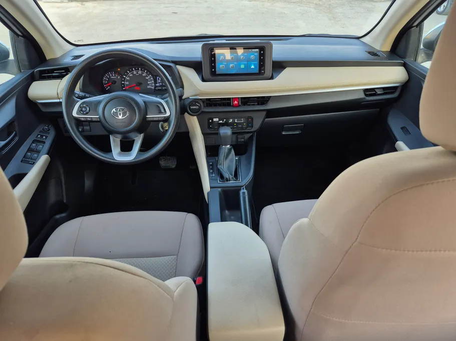 2024 Toyota Yaris  Y 