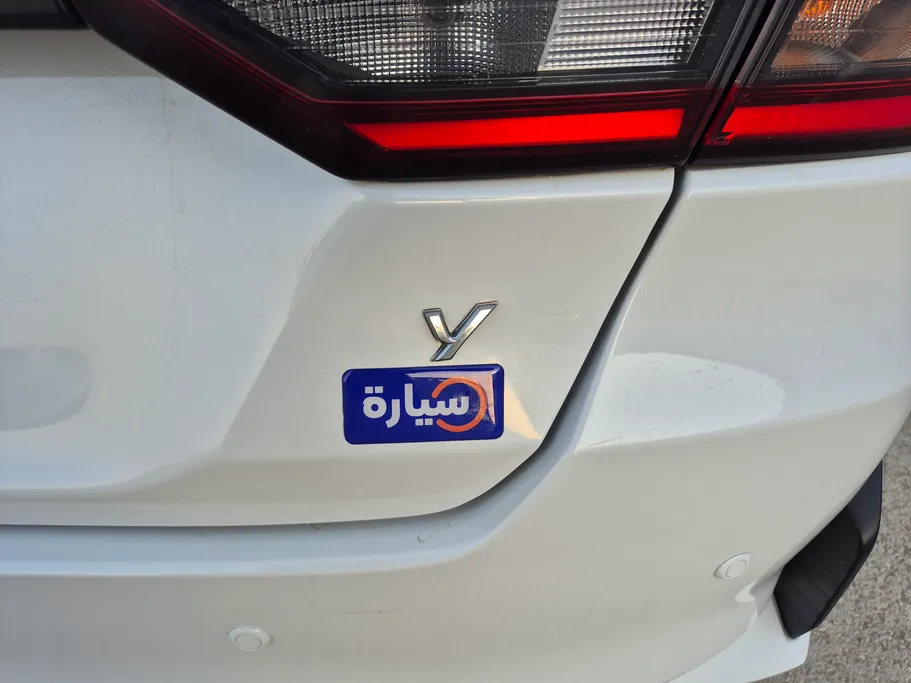 2024 Toyota Yaris  Y 