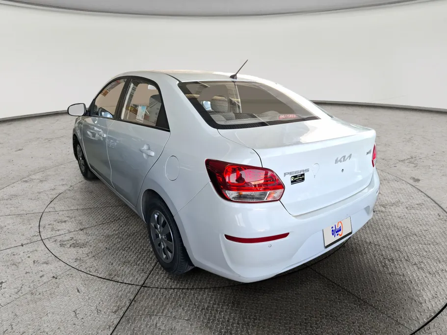 2023 Kia Pegas LX 