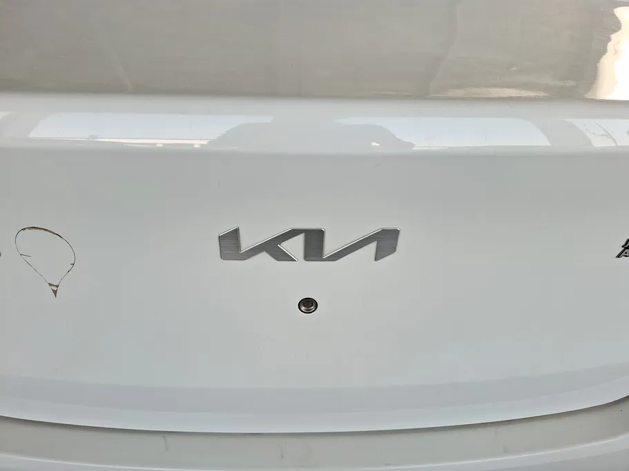 2023 Kia Pegas LX 