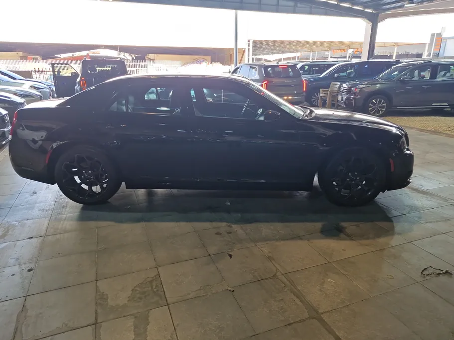 كرايسلر 300 S 2021 