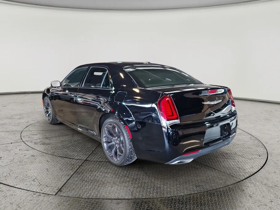 كرايسلر 300 S 2021 