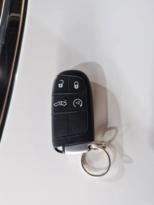 كرايسلر 300 S 2021 