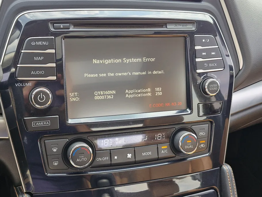 2018 Nissan Maxima SR 