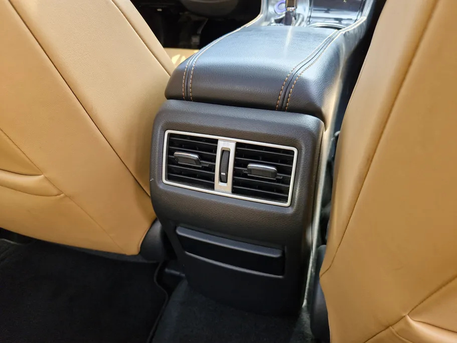 2018 Nissan Maxima SR 