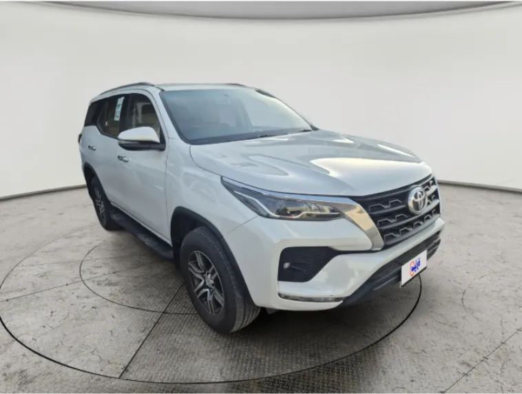 2023 Toyota Fortuner VX 