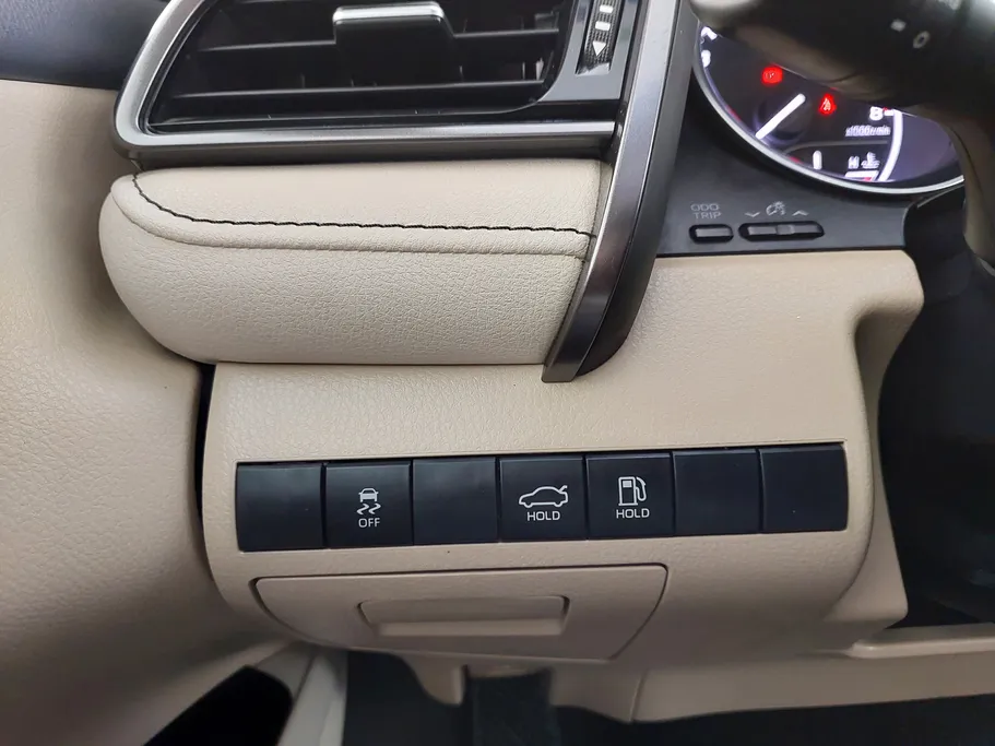 2022 Toyota Camry  LE 