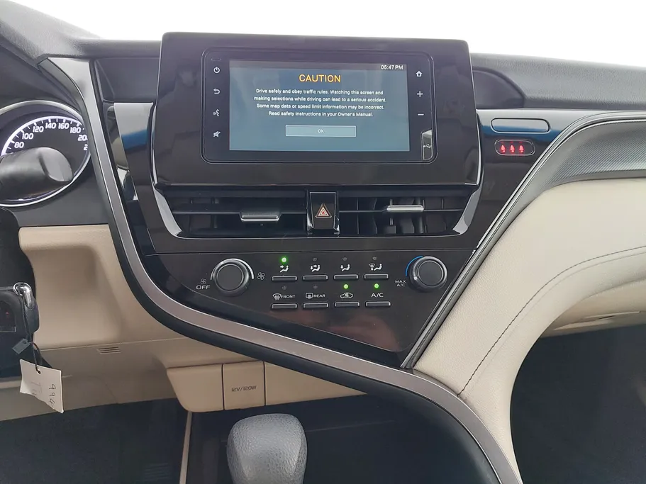 2022 Toyota Camry  LE 