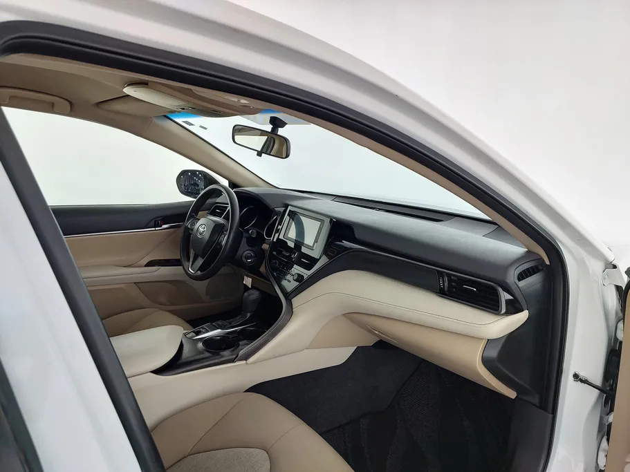 2022 Toyota Camry  LE 