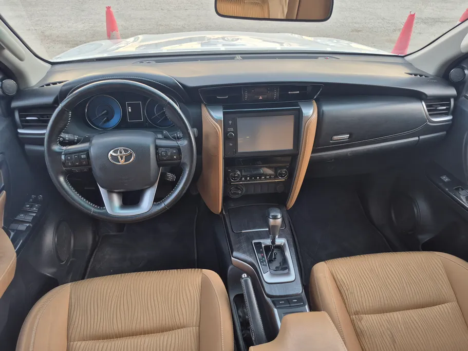 2023 Toyota Fortuner VX 