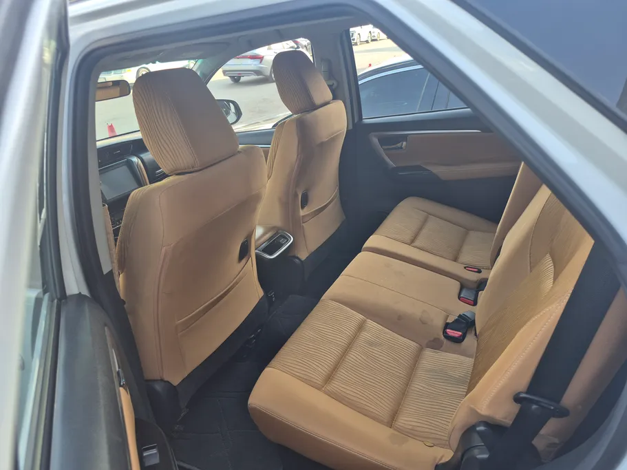 2023 Toyota Fortuner VX 