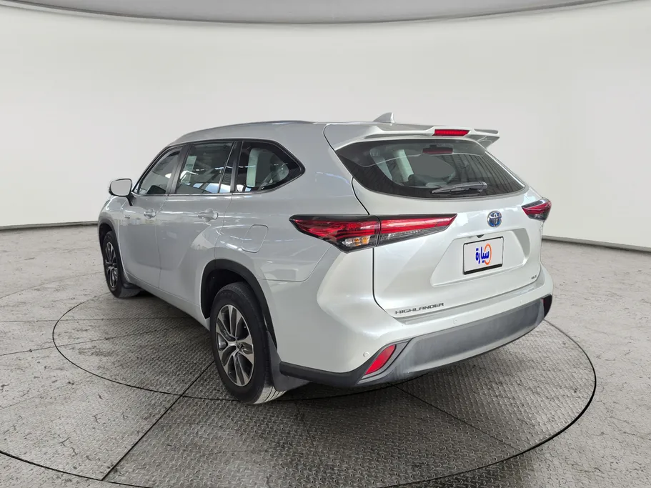 2023 Toyota Highlander GLE 