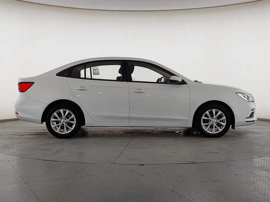 2023 MG 5 STD 