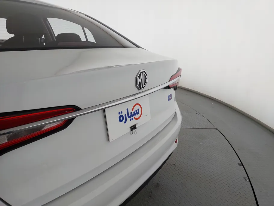 2023 MG 5 STD 