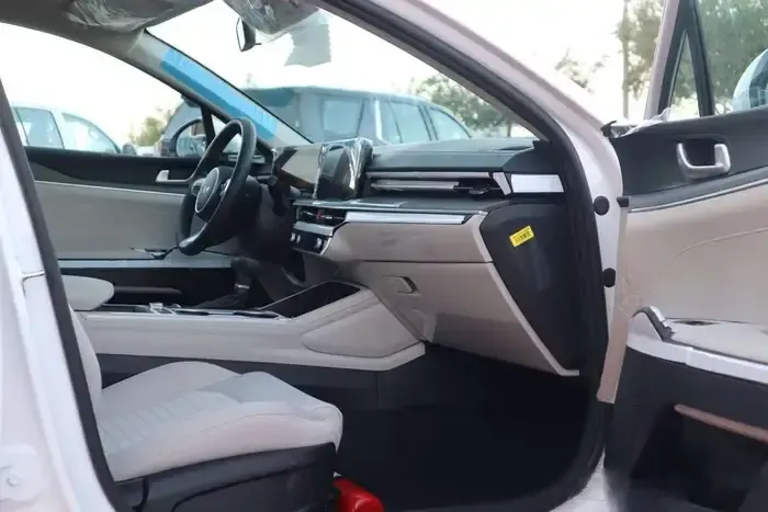 2026 Kia K5 LX2 