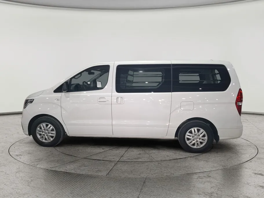 2021 Hyundai Grand Starex cargo 
