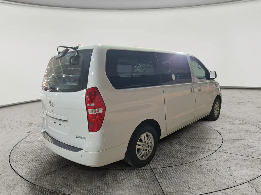 2021 Hyundai Grand Starex cargo 