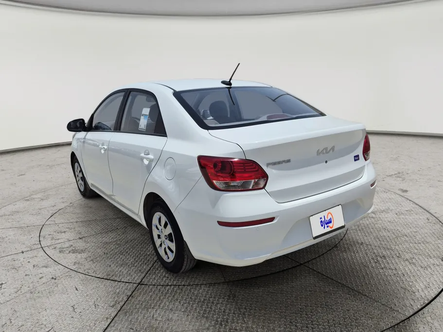 2024 Kia Pegas GL 