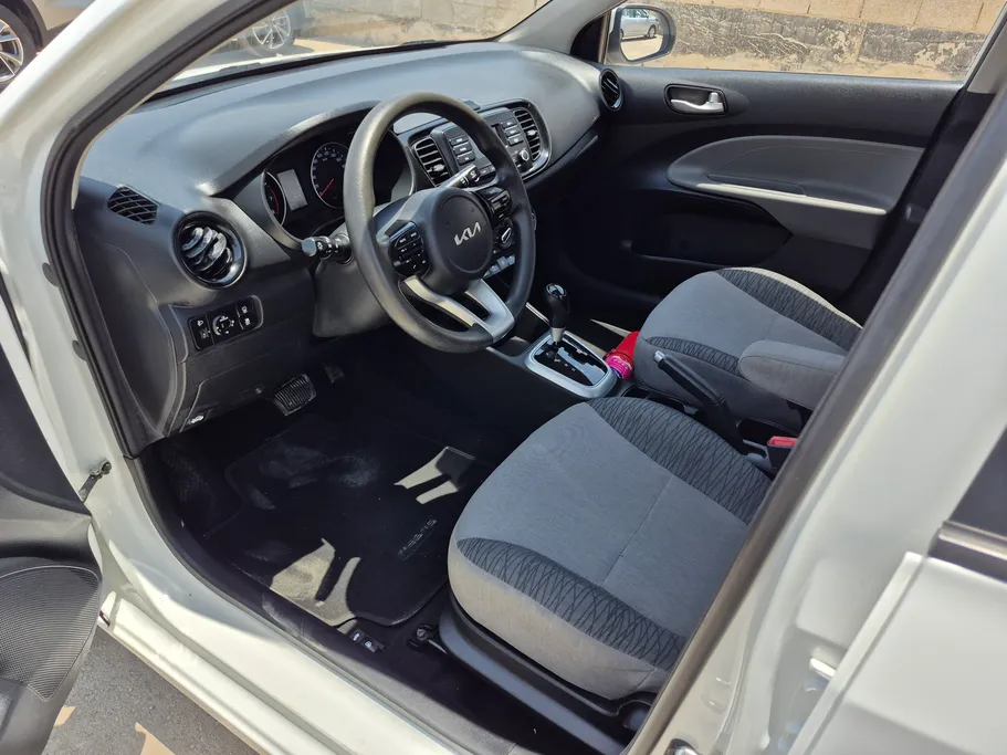 2024 Kia Pegas GL 