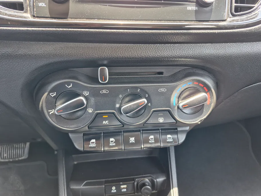 2024 Kia Pegas GL 