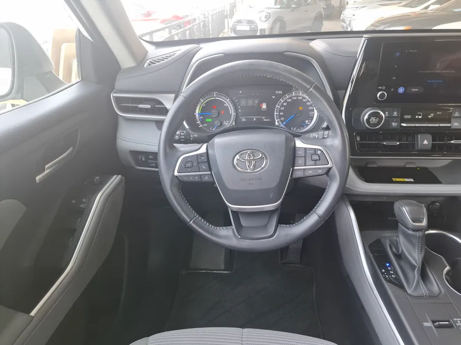 2023 Toyota Highlander GLE 