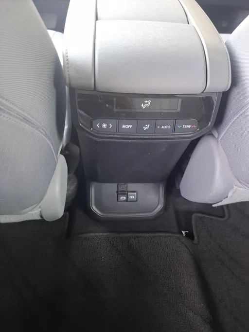 2023 Toyota Highlander GLE 