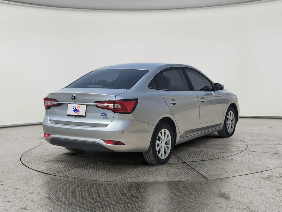 2023 ام جي 5 STD 