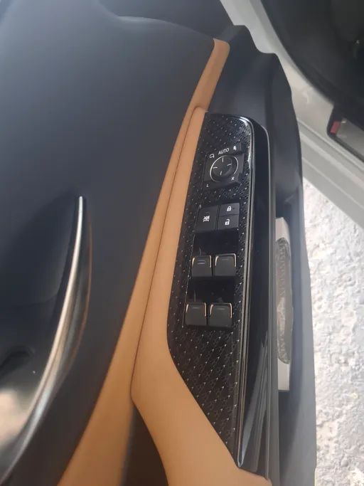 2025 Lexus ES 300 H 