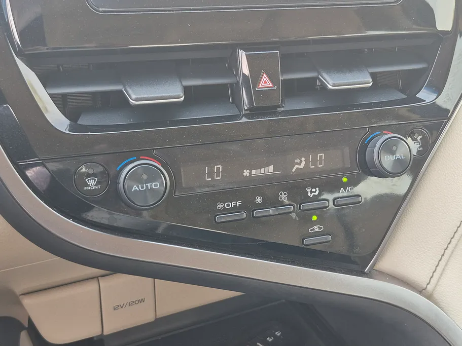 2023 Toyota Camry  LE HEV 